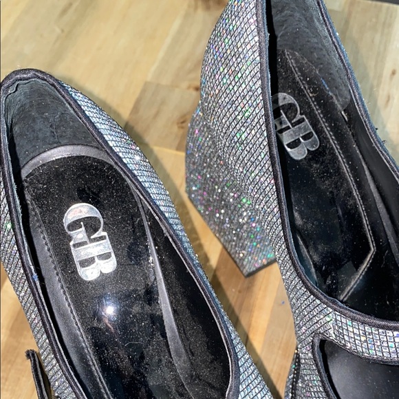 Gianni Bini silver holographic Sparkling Mary Jane square Heels - Picture 14 of 15